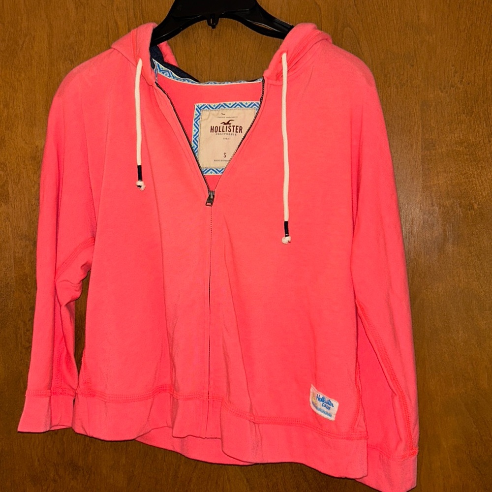 Women’s crop zip up hoodie